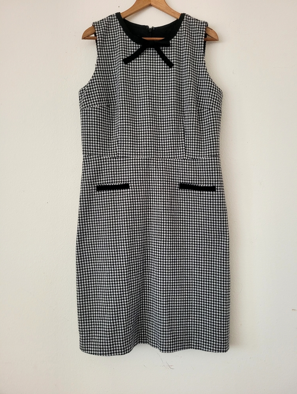 Houndstooth Black & White Sleeveless Dress Size 14